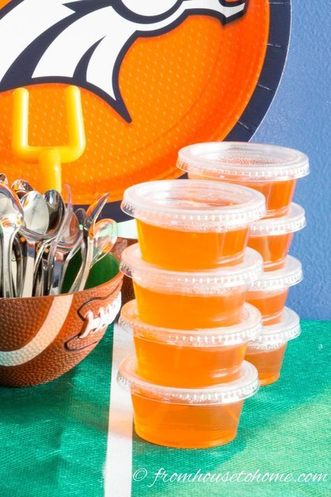 These orange creamsicle jello shots made with vodka are awesome! This recipe is really easy to make make and taste great. #fromhousetohome #partyideas #summerfun #bestjelloshotrecipes #cocktails #jelloshots #jelloshots Orange Creamsicle Jello Shots, Creamsicle Jello Shots, Orange Creamsicle Jello, Orange Jello Shots, Best Jello Shot Recipes, Creamsicle Jello, Tequila Jello Shots, Strawberry Margarita Jello Shots, Rum Jello Shots