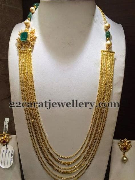 Step Necklace Gold Indian, Steps Chain Gold Indian, Chandra Haram Designs Gold, Latest Gold Necklace Set, Rani Haram, Chandra Haram, Groom Jewellery, Latest Gold Necklace, Haram Designs