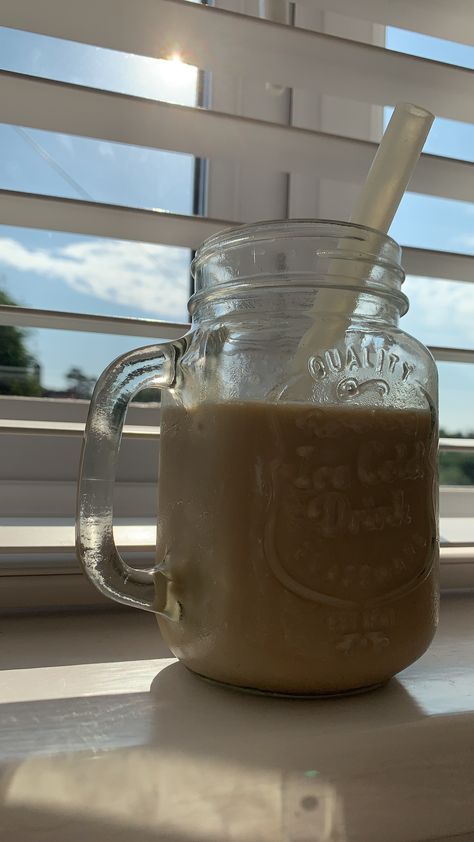 Mason Jar Coffee, Coffee Collection, Ice Coffee, Mason Jar Mug, Iced Coffee, Mason Jar, Photography Poses, Mason Jars, Cafe