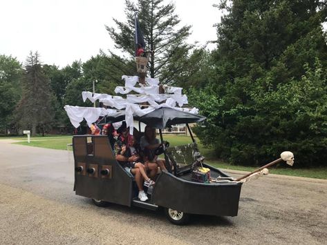 Pirate Ship golf cart Kid's Festival in Philo 2019 Golf Cart Pirate Ship, Pirate Ship Golf Cart, Pirate Golf Cart Decorations, Shoping Cart, Golf Cart Decorations, Corn Festival, Halloween Golf, Slate Kitchen, Halloween Camping