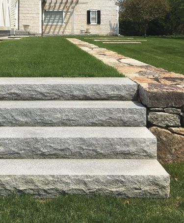 Outdoor Stone Steps, Natural Stone Steps, Granite Stairs, Stairs Decoration, Stepping Stone Walkways, Landscape Stairs, Building Stairs, Stone Steps, Garden Stairs