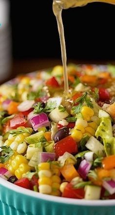 Salad With Dressing, Mexican Chopped Salad, Mexican Salads, Resep Diet, Salad Pasta, Chopped Salad, Idee Pasto Sano, Healthy Salad Recipes, Summer Salads