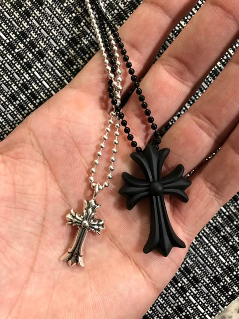 Chrome Hearts Jewelry, Black Energy, Silicone Necklace, Dope Jewelry Accessories, Necklace Outfit, Pink Friday, Luxe Jewelry, Cross Chain, Dope Jewelry