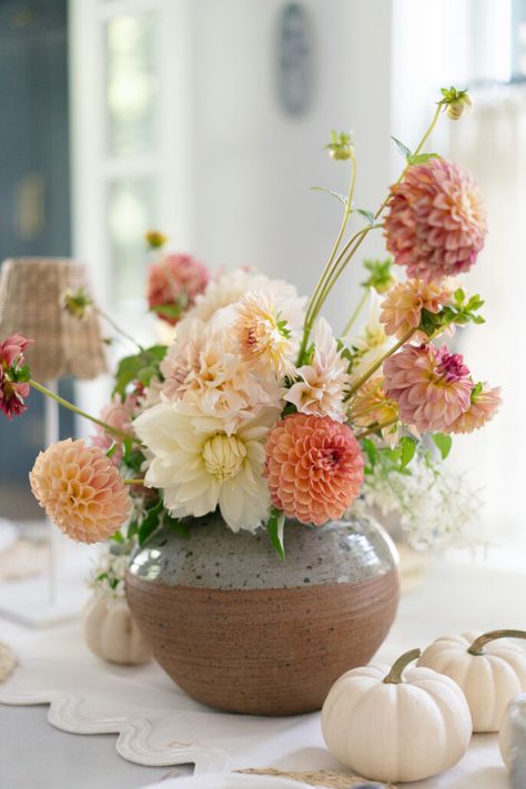 Dahlia & Sweet Autumn Clematis Fall Arrangement - Finding Lovely Finding Lovely, Sweet Autumn Clematis, Autumn Clematis, Large Ceramic Vase, Fall Arrangements, Fall Tablescapes, Woven Placemats, Fall Centerpiece, Fall Table