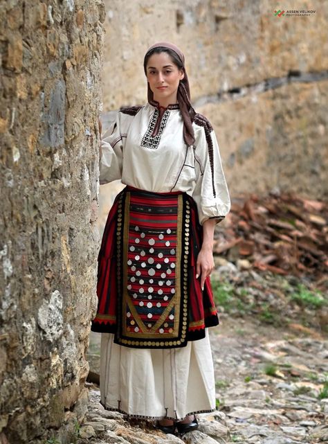 Bulgarian traditional clothing from Vratsa province. Credit: Selin Akar Bulgarian Traditional Clothing, Bulgarian Women, Bulgarian Clothing, National Dress, Folk Dresses, Folk Costume, World Cultures, Traditional Clothing, Traditional Dresses