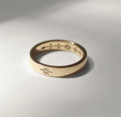 Moon Engraving, Gold Couple Rings, Couple Rings Wedding, Triangle Diamond Ring, Unique Diamond Wedding Bands, Engagement Ring For Him, Simple Wedding Bands, Diamond Eternity Wedding Band, Gold Rings Simple