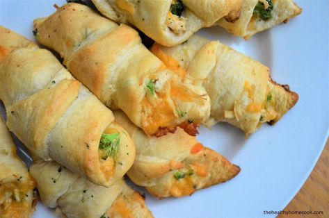 Cheese Crescent Roll Recipes, Crescent Roll Recipes Dinner, Crescent Rolls Recipe, Recipes Using Crescent Rolls, Chicken Crescent Rolls, Chicken Broccoli Cheese, Cheese Crescent Rolls, Crescent Recipes, Cheesy Chicken Broccoli