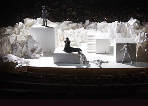 Frank Gehry's paper stage set for Mozart's Don Giovanni opera - Dezeen Ubu Roi, Dentist Ideas, Set Theatre, Stage Art, Don Giovanni, Theatre Inspiration, Space Experience, Set Design Theatre, Stage Set Design