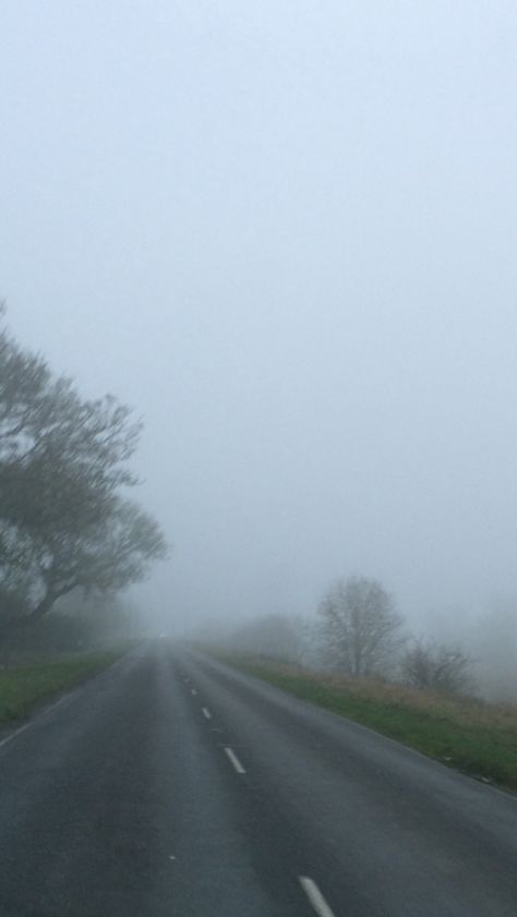 Foggy Road Aesthetic, Fog Aesthetic, Foggy Sky, Foggy Road, Foggy Winter, Foggy Weather, Rainy Day Aesthetic, Foggy Day, Foggy Mountains