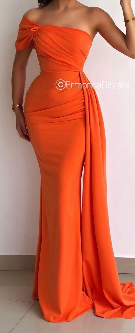 Women African Fashion, Orange Mermaid, Dinner Gowns, Classy Gowns, Lace Gown Styles, Lace Dress Styles, Dinner Dress Classy, Dresses For Weddings, Elegant Dresses Classy