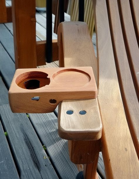 DIY Adirondack Chair Cup Holder Diy Camping Chair, Diy Cup Holder, Diy Adirondack Chair, Ring Boxes Diy, Wooden Hinges, Terrace Furniture, Wolf Creek, Deck Projects, Diy Cups