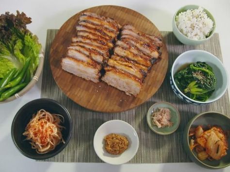 Get Korean Roasted Pork Belly Bossam Recipe from Cooking Channel Korean Pork Belly, Roasted Pork Belly, Korean Pork, Pork Belly Recipes, Pork Roast Recipes, Pickled Radishes, Korean Cooking, Korean Recipes, Roasted Pork