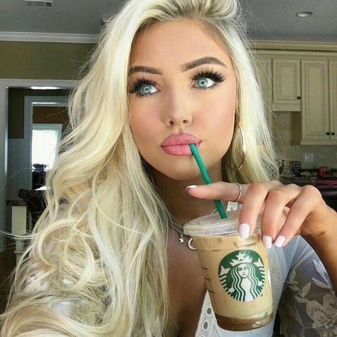 Starbucks😋 Rozmajzl Sisters, Katerina Rozmajzl, Miss Georgia, Full Eyebrows, Huge Hair, Barbie Makeup, Makeup For Blondes, The Moors, Nice Hair