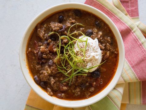 Beef and Black Bean Soup Beef And Bean Soup Recipe, Beef And Black Bean, Hamburger Vegetable Soup, Ground Beef And Cabbage, Black Bean Soup Recipe, Cabbage And Sausage, Beef Soup Recipes, Soup With Ground Beef, Healthy Plan