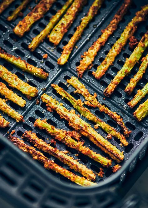 Broccoli Stalk Fries, Broccoli Fries Air Fryer, Broccoli Stem Fries, Broccoli Fries, Leftover Broccoli, Reheat French Fries, Broccoli Stalks, Evergreen Kitchen, Broccoli Keto