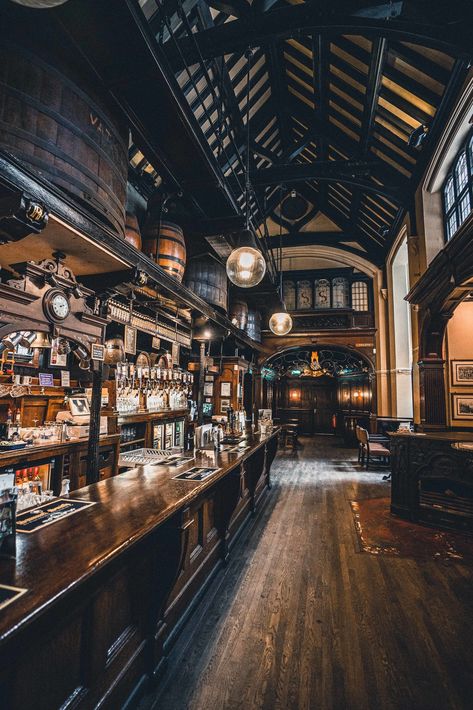 London Pub Aesthetic, 1900 Aesthetic, Holborn London, Pub Interior, Bar In Casa, Pub Design, British Pub, Old Pub, London Pubs