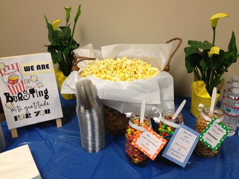 Popcorn bar for teacher appreciation week. Teacher Appreciation Food Ideas, Popcorn Teacher Appreciation, Associate Appreciation, Parent Appreciation, Teacher Appreciation Week Themes, Principal Ideas, Teacher Appreciation Themes, Diy Teacher Christmas Gifts, Sunshine Committee