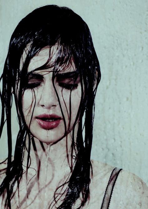 Anais Pouliot photographed by Emma Tempest for Volt Magazine #9 Spring/Summer 2011 Anais Pouliot, Water Shoot, Water Photography, Grunge Photography, Dark Photography, 인물 사진, Wet Hair, Photography Inspo, White Photography