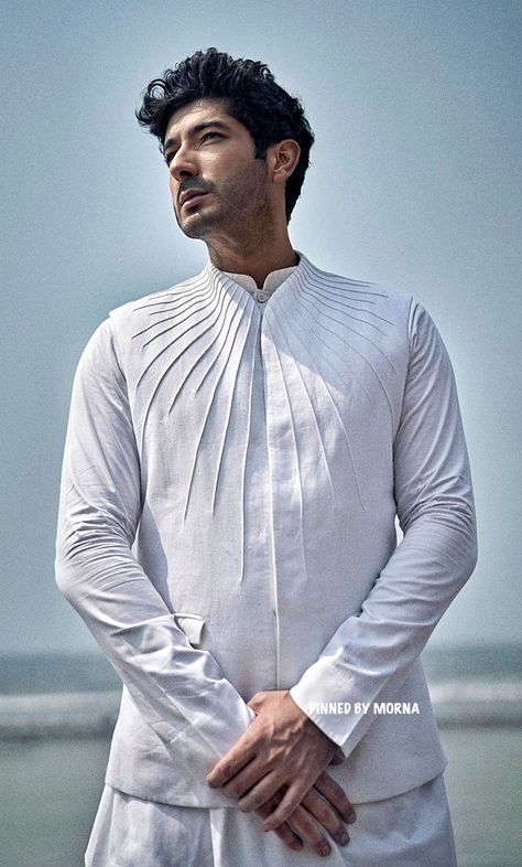 Gaurav Gupta - India 🇮🇳. Western Men, Gaurav Gupta, Indian Groom Wear, Wedding Dresses Men Indian, Recycled Dress, Indian Men, Eye Fashion, Mens Kurta Designs, Diy Crown