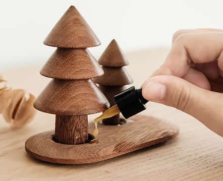 Wood Diffuser, Wood Props, Carved Wooden Animals, Ceramic Molds, Wooden Christmas Tree, Aroma Essential Oil, Scent Diffuser, Unusual Gift, Wood Oil