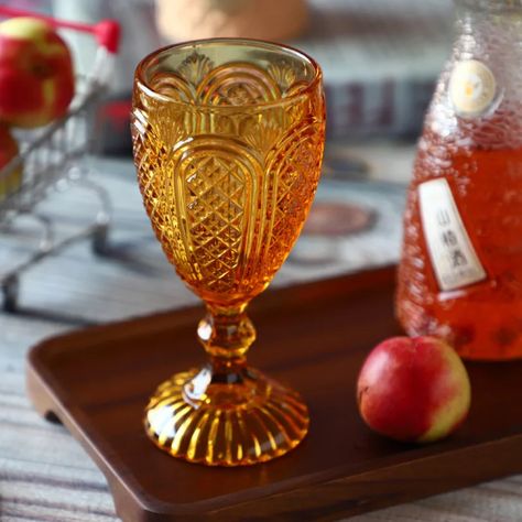 Amber Goblets, Amber Wine Glasses, Wedding Goblets, Goblet Wine Glasses, Safari Wedding, Colored Water, Orange Drinks, Gold Party Decorations, Orange Wine