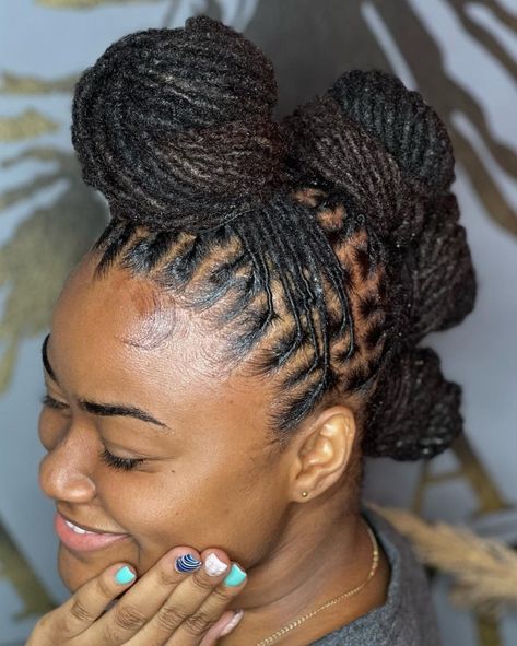 Dreadlocks in Mohawk Buns Loc Bun Mohawk, 3 Bun Mohawk Natural Hair, Mohawk Buns, Loc Bun Styles, Bun Mohawk, Locks Styles, Small Dreads, Loc Bun, Dread Styles