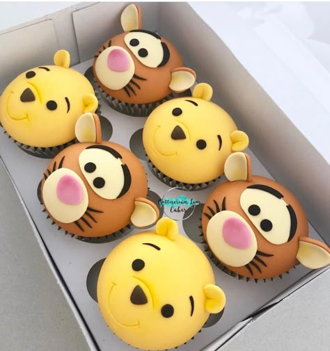 Tigger Birthday, Disney Desserts, Winnie The Pooh Cake, Winnie The Pooh Themes, Winnie The Pooh Tigger, Disney Baby Shower, Winnie The Pooh Birthday, Baby Birthday Cakes, Baby Shower Inspiration