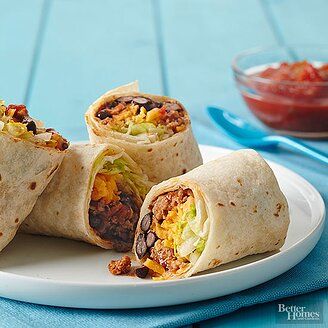 Turkey and Bean Burritos Turkey Burritos, Greek Turkey Burgers, Stuffed Peppers Turkey, Bean Burritos, Chili Recipe Turkey, Burritos Recipe, Ground Turkey Recipes, Cooking Turkey, Kids Recipes