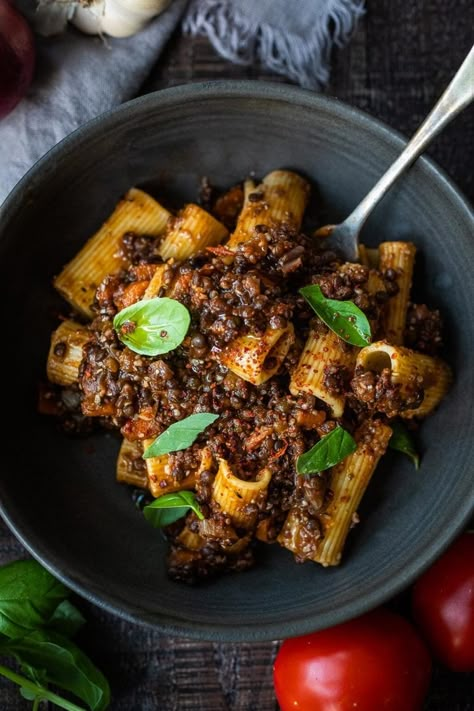 Rich and robust, this plant-based Lentil Bolognese is hearty, "meaty" and full of depth of flavor. Toss it with your favorite pasta, or spoon it over creamy polenta- either way, this simple nourishing vegan meal is one the whole family will enjoy. Best Lentil Recipes, Feasting At Home, French Green Lentils, Lentil Bolognese, Vegan Bolognese, Lentil Pasta, Bolognese Recipe, Creamy Polenta, Inflammatory Diet