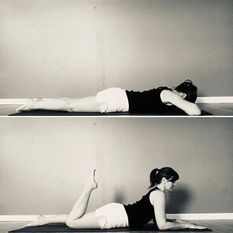 Day 13. “The One Leg Kick”. ▫️Pose 1. Arm stretches backward— engage shoulder blades. Face down, chin touching floor ( we do forehead). Toes pointed. ▫️Pose,2,3,4. Joesph Pilates says to lie on abdomen ( we usually try to pull it up like almost doing a plank). Raise chest above the floor ▫️Pose 3.  Inhale slowly and raise legs 2 inches above mat “snap-kick” heel of right leg to buttocks ▫️Pose 4. Exhale slowly stretch right thigh back. Do the other side 6 times each. ( we do a series of three pu Lying Down Pose Reference Side, On Stomach Pose, Kick Pose, Arm Stretches, Human Poses Reference, Human Poses, Face Down, Pose Reference Photo, Drawing Poses