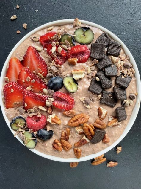 Pecan Pie Pudding, Salsa Salad, Keto Cereal, Chocolate Pecan Pie, Chocolate Granola, Chocolate Protein Powder, Chocolate Pecan, Raw Cacao, Canned Coconut Milk