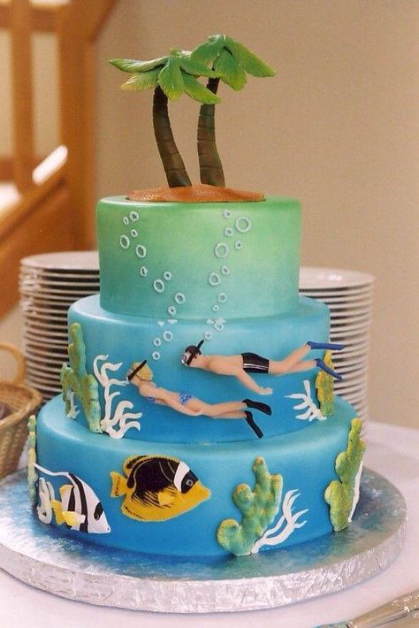 Under water cake Water Cakes, Underwater Cake, Artistic Cake, Swimming Cake, Ocean Cakes, Cake Models, Swimming Party, Sea Cakes, Beach Cakes