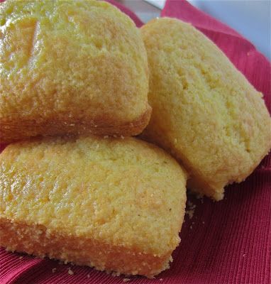 Stephanie Cooks: Boston Market Cornbread Boston Market Cornbread Recipe, Boston Market Cornbread, Boston Market, Jiffy Corn Muffin Mix, Cornbread Recipe, Glazed Carrots, Corn Bread Recipe, Yellow Cake, Bread Dough