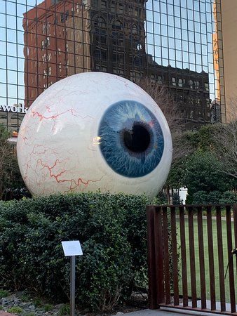 Giant Eyeball (Dallas) - 2019 All You Need to Know BEFORE You Go (with Photos) - TripAdvisor Giant Eyeball, Visit Dallas, Texas Vacations, Vacation Locations, Downtown Dallas, Fear Of The Lord, Art Installations, Public Art, Dallas Tx