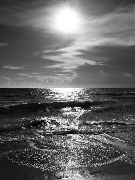 Helios by Robert S. Donovan, via Flickr Black And White Beach, Black And White Photo Wall, Black And White Picture Wall, Sun Sky, Black And White Landscape, Black And White Photograph, Gray Aesthetic, Black And White Aesthetic, White Picture