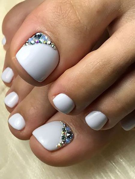 20 Trending Winter Nail Colors & Design Ideas for 2019 - TheTrendSpotter Winter Toe Nails, Winter Nail Colors, Pedicure Designs Toenails, Gel Toe Nails, Toe Nail Color, Pretty Toe Nails, January Nails, Cute Toe Nails, Colorful Nail