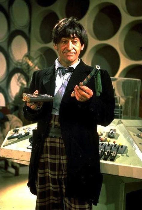 Doctor Who Patrick Troughton, Patrick Troughton Doctor Who, 2nd Doctor, Patrick Troughton, Doctor Who Outfits, Specimen Book, Peter Davison, Doctor Who Tv, William Hartnell