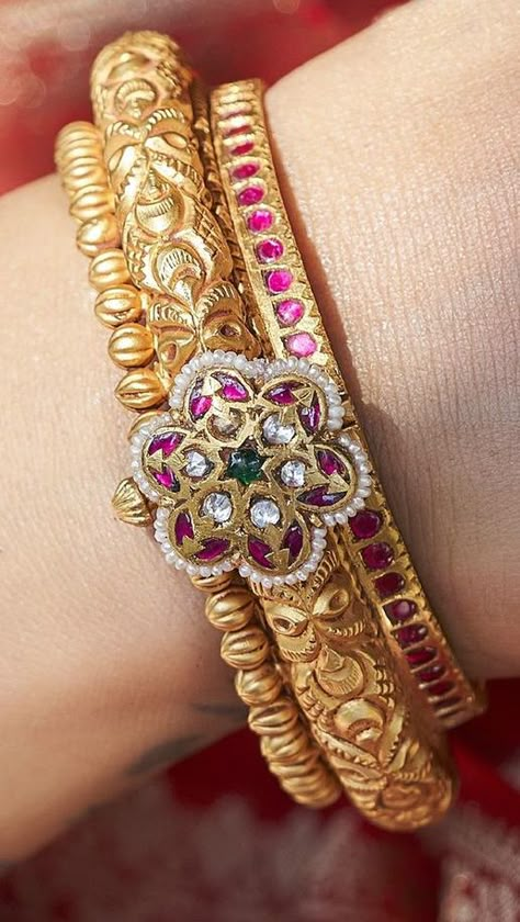 Surekha Konidela Jewellery, Pearl Bangles Gold, Polki Bangles, Pearl Bangles, Gold Bangles Indian, Bangle Design, Gold Jewels Design, Antique Necklaces Design, Gold Jewelry Outfits