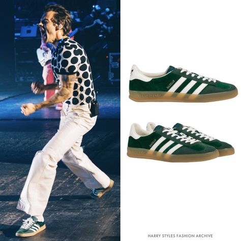 Adidas Gazelle Outfit Men, Harry Styles Shoes, Adidas Gazelle Green, Harry Styles Fashion, Adidas Gazelle Outfit, Harry Styles Gucci, New Look Ideas, Harry Outfits, Earthy Elements