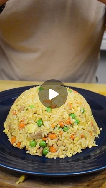 Fry Rice Recipe, Easy Chicken Fried Rice, Mushroom Fried Rice, Rice Video, Chicken Fried Rice Easy, Chicken Fried Rice, Chicken Fried, Fried Rice Recipe, Vegetable Sides