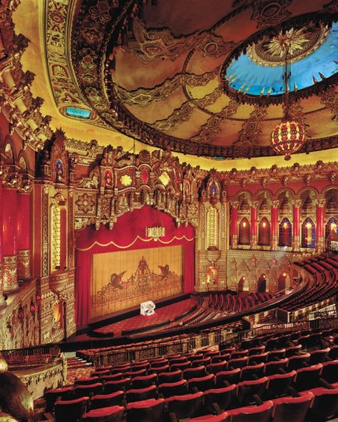 Fox Theater in Saint Louis, MO Missouri Scenery, Fox Theater, Theatre Interior, Fabulous Fox, Vintage Theatre, Movie Theaters, Theatre Design, St Louis Missouri, St Louis Mo