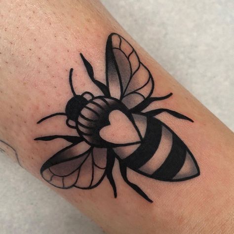 Bee Tramp Stamp, Traditional Bumble Bee Tattoo, Traditional Style Bee Tattoo, Matching Bee Tattoo, American Traditional Bumble Bee Tattoo, Bumble Bee Tattoo Traditional, Traditional Bee Tattoo Black, American Traditional Bee Tattoo, Neo Traditional Bee Tattoo