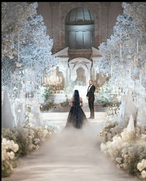 Dreamy White Wedding, Wedding Church Aisle, Winter Wonderland Wedding Theme, Wonderland Wedding Theme, Wedding Rings Sets His And Hers, Engagement Decoration, Black And White Wedding Theme, Fairytale Decor, Wedding Dress Bustle