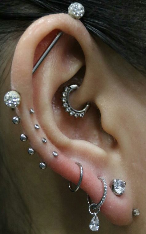 Piercing Curation, Dream Piercings, Pretty Piercings, Ashley Piercing, Chunky Silver Jewellery, Piercing Inspo, Cool Ear Piercings, Red Acrylic Nails, Body Piercings