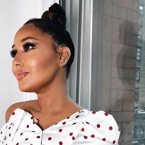 Adrienne Eliza Bailon-Houghton on Instagram: "live from the mercer 🎶 @mercerhotelnyc" Adrienne Bailon Makeup, Adrienne Bailon, Glamour Makeup, March 3, Instagram Live, Art Ideas, Makeup, On Instagram, Quick Saves