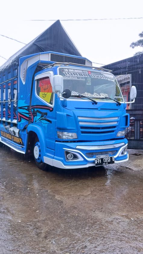 Truk Canter, Truk Besar, Foto Pin, Indonesia, Trucks, Bts