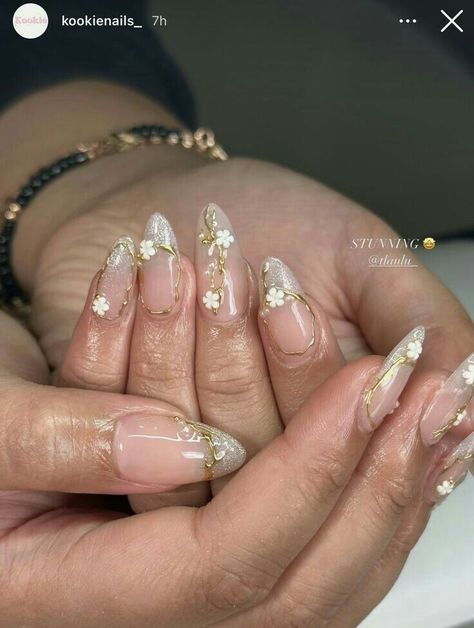 Graduation Nail Designs, Almond Nails Designs Summer, White Nails With Gold, Long Almond Nails, Velvet Nails, Graduation Nails, Mermaid Nails, Fall Acrylic Nails, Pearl Nails