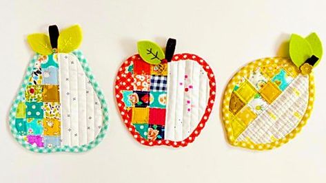 How To Sew Apple And Pear Coasters | DIY Joy Projects and Crafts Ideas Lemon Coasters, Apple Coaster, Fruit Coasters, Mug Rug Patterns, Apple Pear, Small Sewing Projects, Fabric Scissors, Fabric Markers, Gifts For Teachers