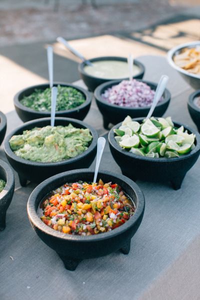 Nachos Bar, Tattoo Food, Taco Bar Party, Reception Buffet, Buffet Wedding Reception, Wedding Food Menu, Mexican Buffet, Buffet Party, Reception Food