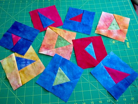 Improv Quilting Tutorial, Crumb Quilting Tutorials, Quilt For A Man, Improv Quilt Blocks, Crazy Quilting Ideas, Improve Quilting, Improve Quilts, Ricky Tims Convergence Quilts, Crumb Blocks